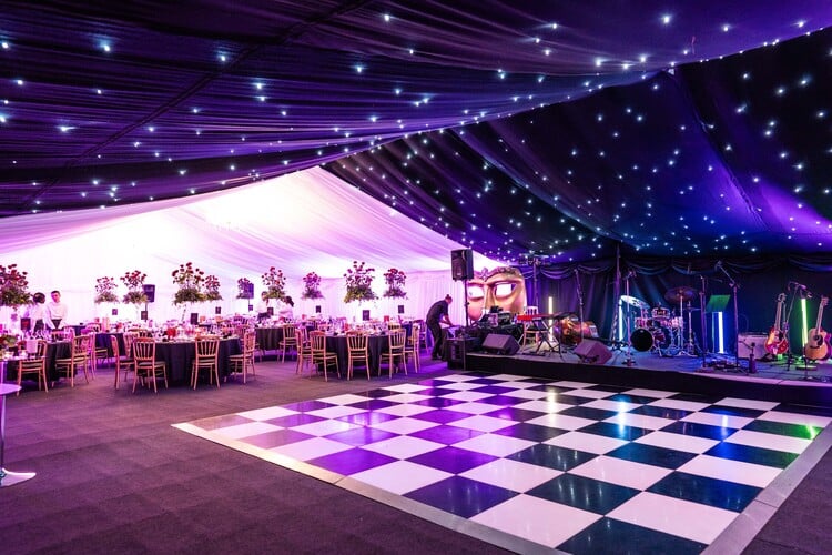 What Dance floor options do I have? 2 Foxhills40 34 1 1