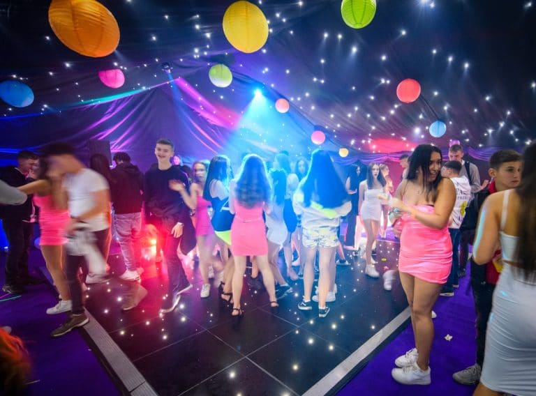 Special Offers & Packages 21 Neon 9m x 18m Marquee