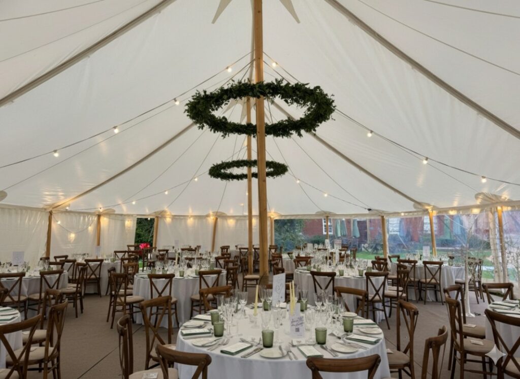 Top Tips to Plan a Marquee Wedding 5 Top Tips to Plan a Marquee Wedding
