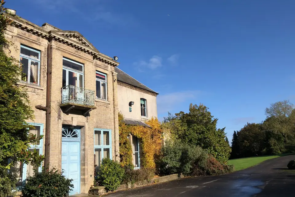 img-2380_4_375537-173921228851204